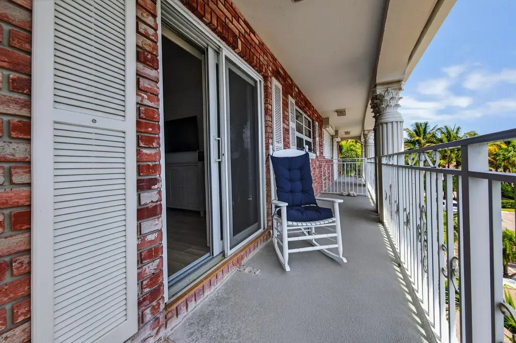 1198 Hillsboro Mile Hillsboro Beach FL 33062