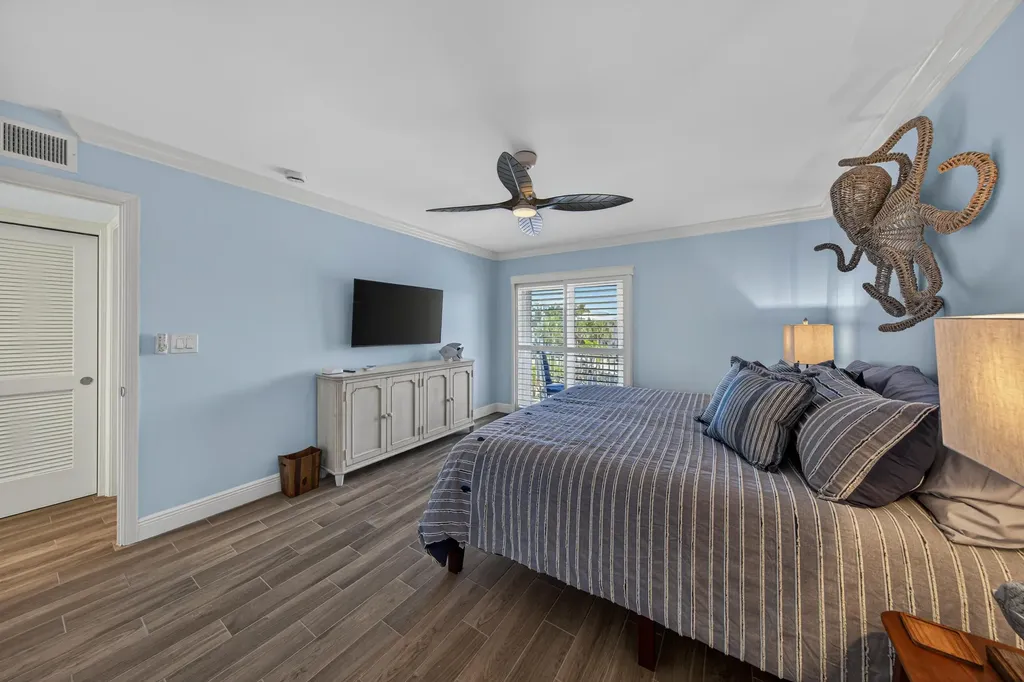 1198 Hillsboro Mile Hillsboro Beach FL 33062