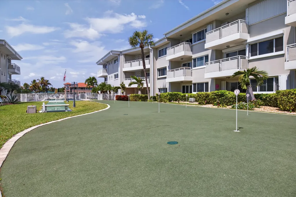 1198 Hillsboro Mile Hillsboro Beach FL 33062