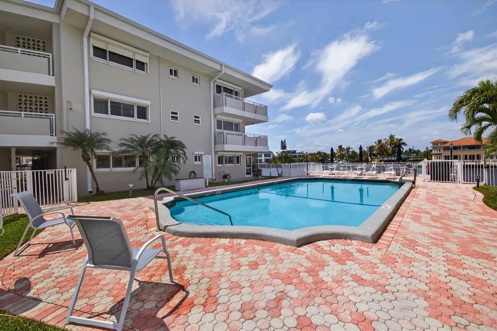 1198 Hillsboro Mile Hillsboro Beach FL 33062