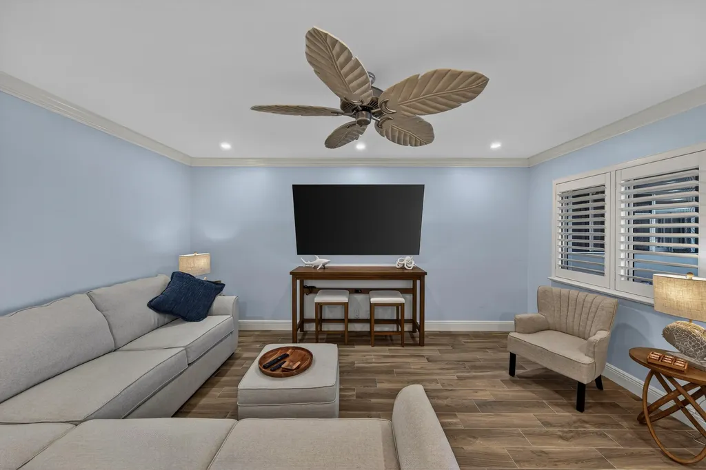 1198 Hillsboro Mile Hillsboro Beach FL 33062