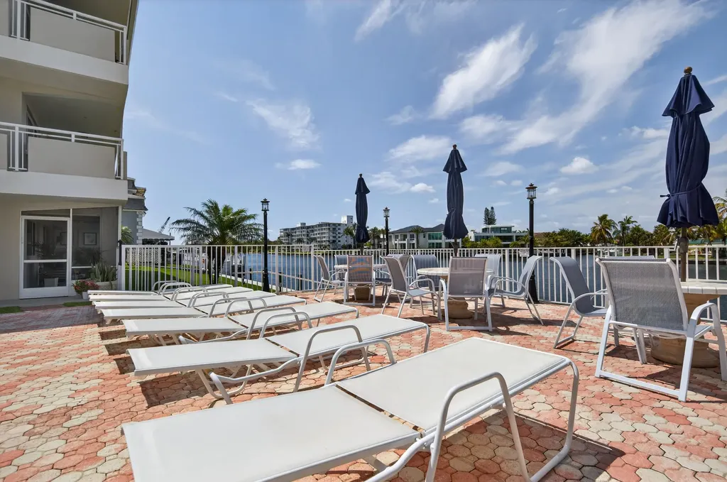 1198 Hillsboro Mile Hillsboro Beach FL 33062