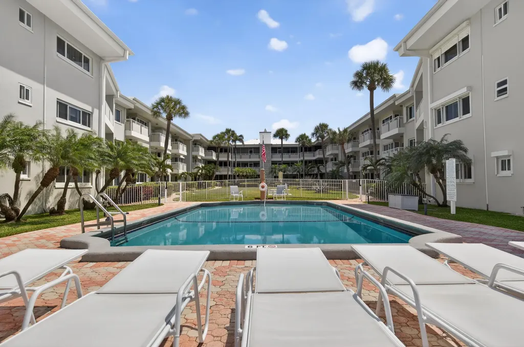 1198 Hillsboro Mile Hillsboro Beach FL 33062