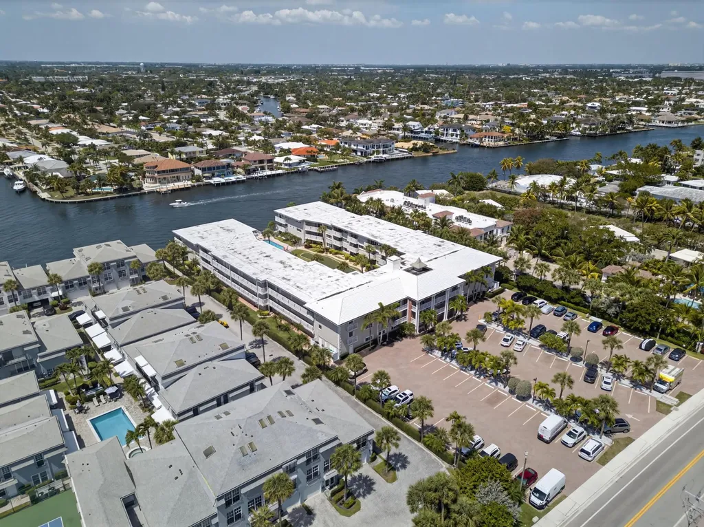 1198 Hillsboro Mile Hillsboro Beach FL 33062