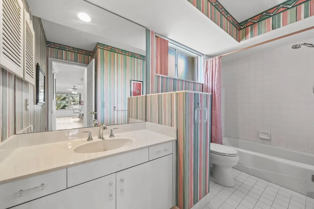 664 Forsyth Street Boca Raton FL 33487