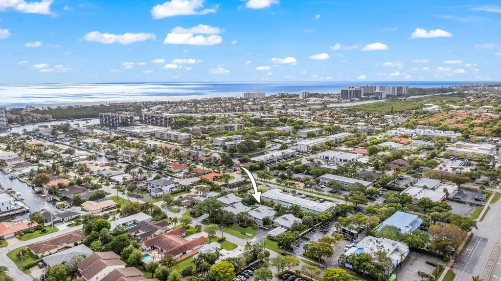 664 Forsyth Street Boca Raton FL 33487