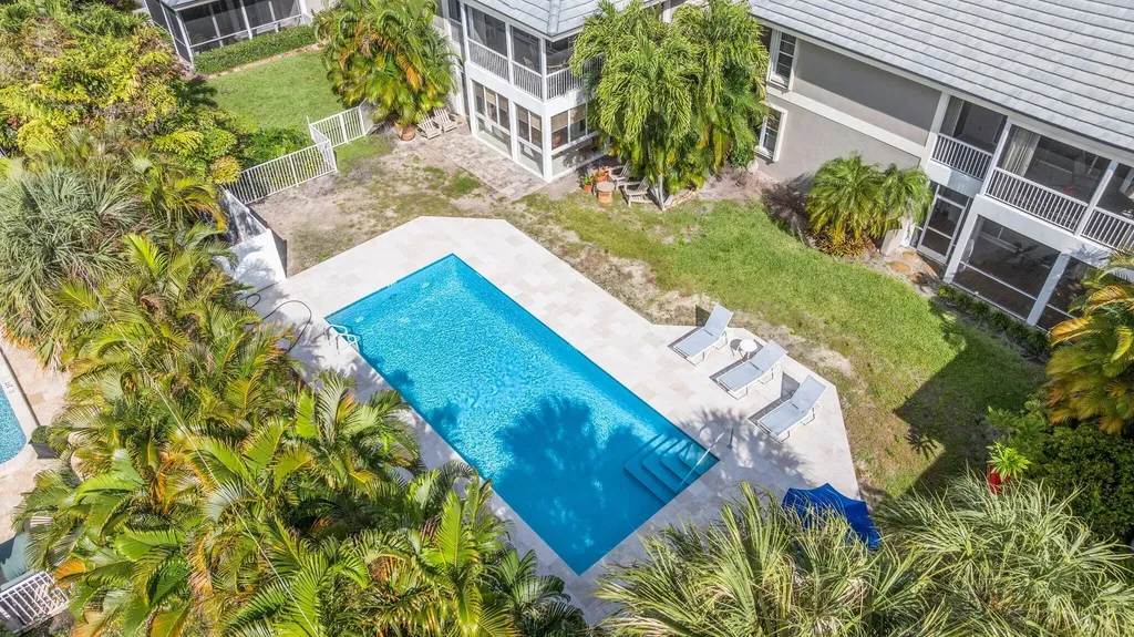 664 Forsyth Street Boca Raton FL 33487