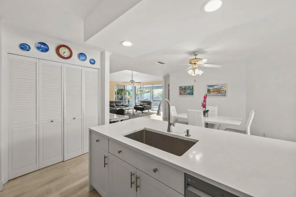 664 Forsyth Street Boca Raton FL 33487