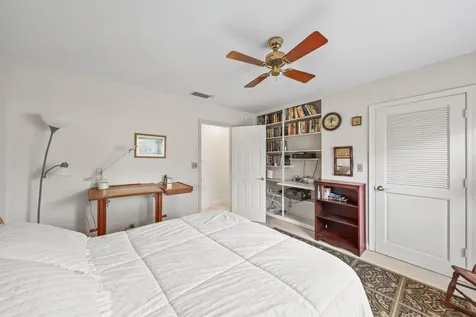 664 Forsyth Street Boca Raton FL 33487