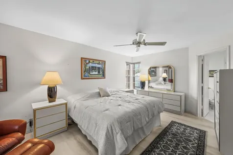 664 Forsyth Street Boca Raton FL 33487