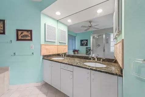664 Forsyth Street Boca Raton FL 33487