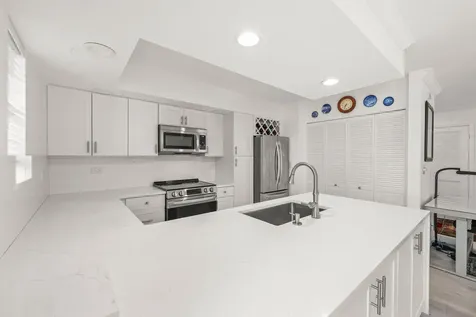 664 Forsyth Street Boca Raton FL 33487