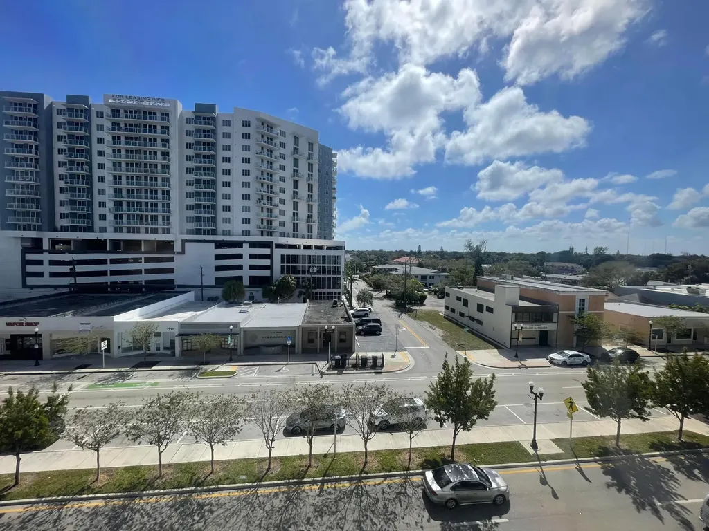 2131 Hollywood Boulevard Hollywood FL 33020