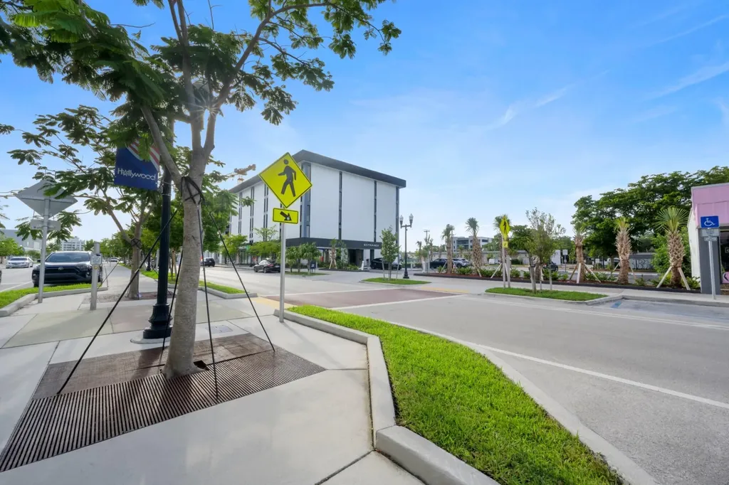 2131 Hollywood Boulevard Hollywood FL 33020