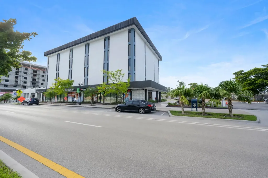 2131 Hollywood Boulevard Hollywood FL 33020