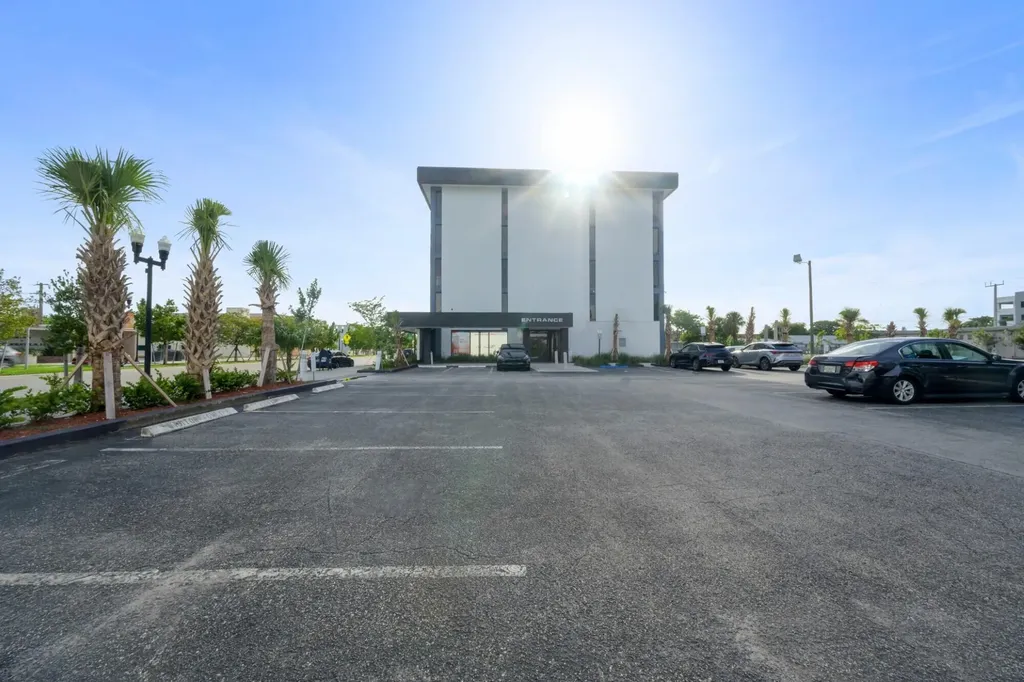 2131 Hollywood Boulevard Hollywood FL 33020