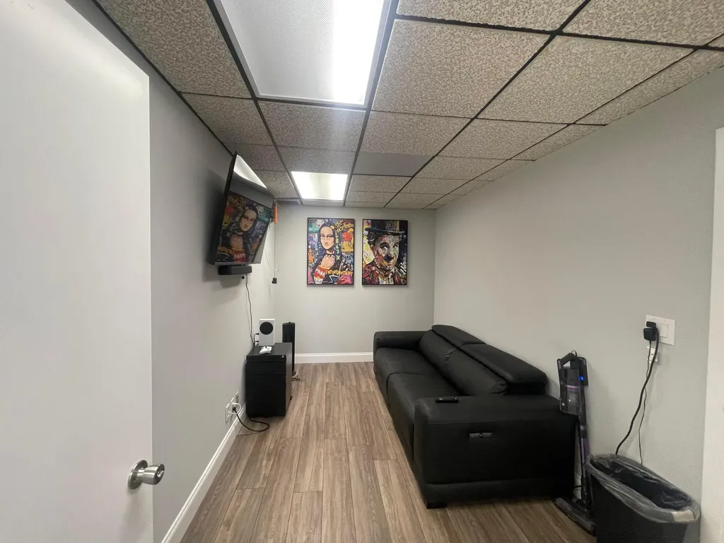 2131 Hollywood Boulevard Hollywood FL 33020
