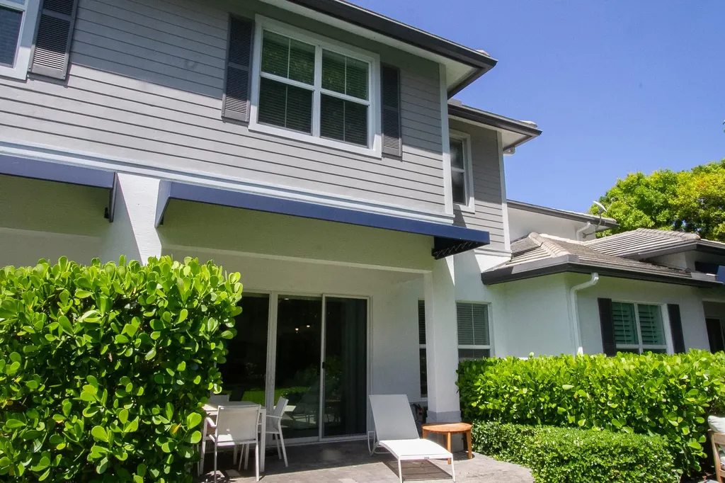 23045 Clear Echo Drive Boca Raton FL 33433