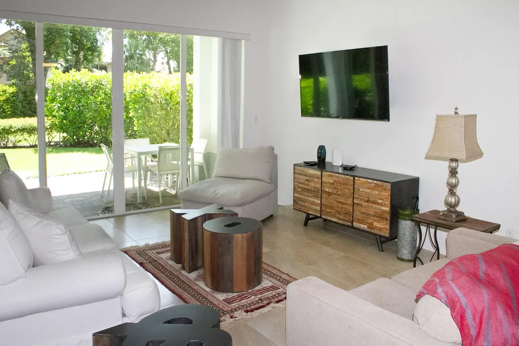 23045 Clear Echo Drive Boca Raton FL 33433