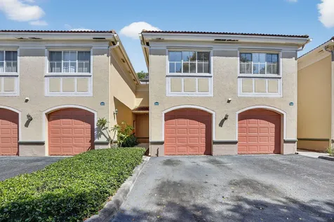 2486 Centergate Drive Miramar FL 33025
