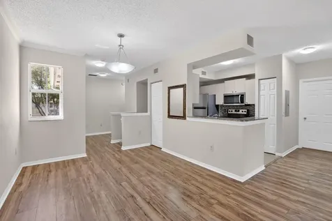 2486 Centergate Drive Miramar FL 33025