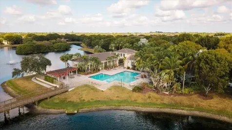 2486 Centergate Drive Miramar FL 33025