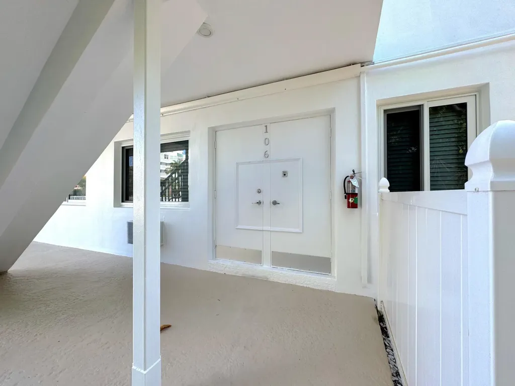 2815 NE 33rd Avenue Fort Lauderdale FL 33308