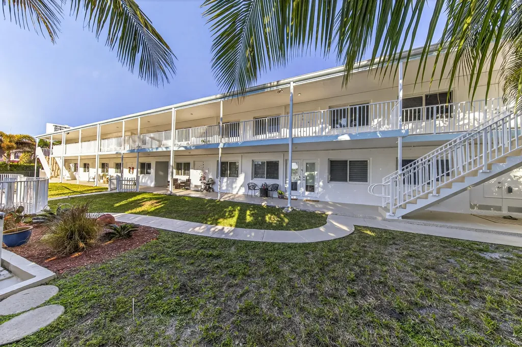 2815 NE 33rd Avenue Fort Lauderdale FL 33308
