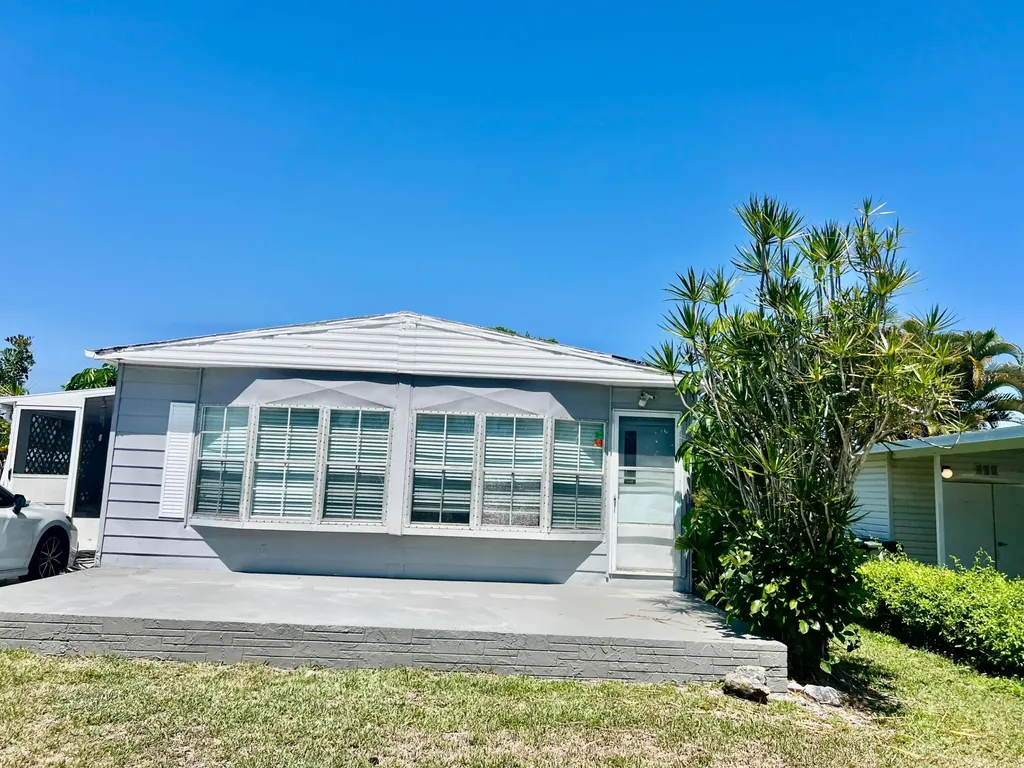 3319 NW 64th Court Coconut Creek FL 33073