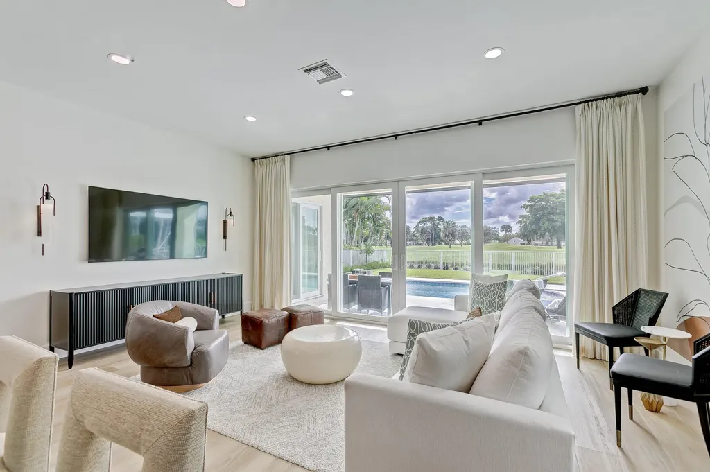 605 Masters Way Palm Beach Gardens FL 33418