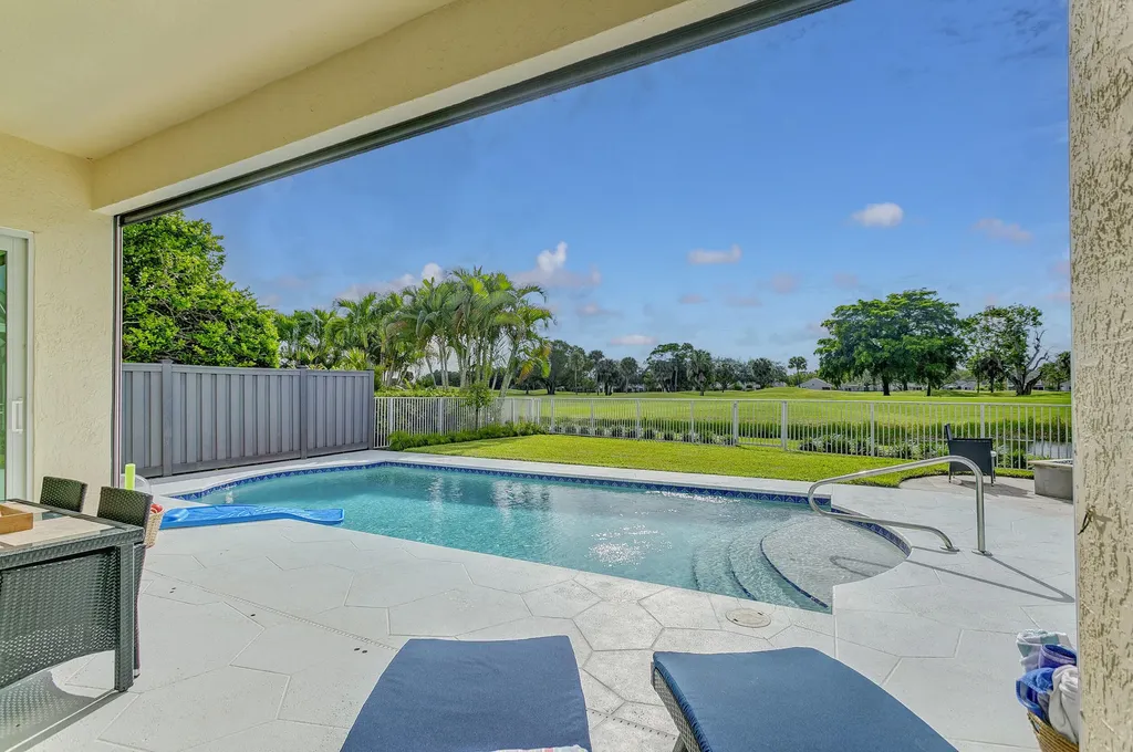 605 Masters Way Palm Beach Gardens FL 33418