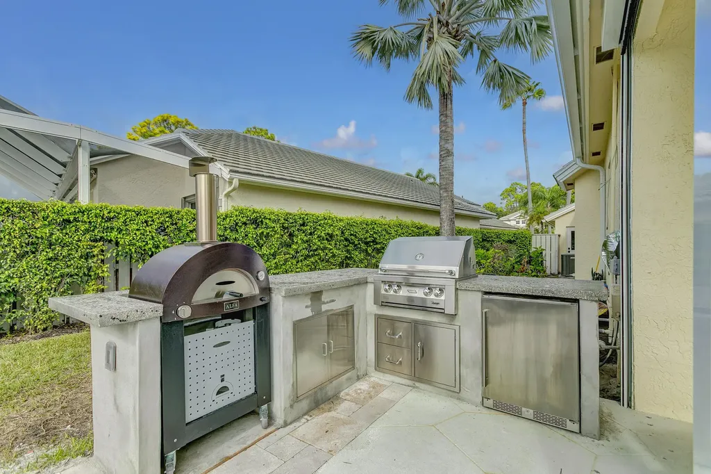 605 Masters Way Palm Beach Gardens FL 33418
