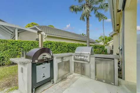 605 Masters Way Palm Beach Gardens FL 33418