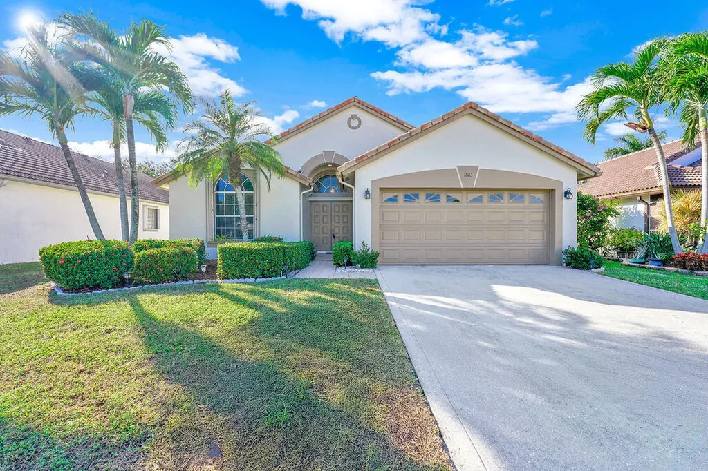 1883 Oak Berry Circle Wellington FL 33414
