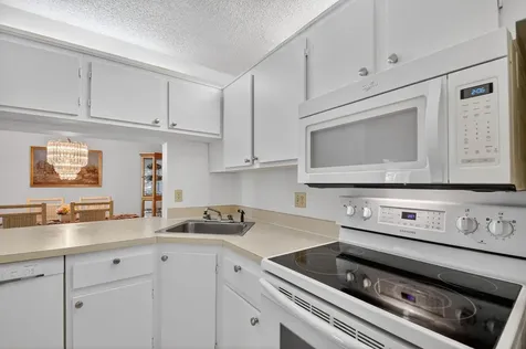 627 Sea Pine Way Greenacres FL 33415