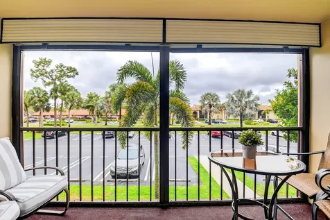 627 Sea Pine Way Greenacres FL 33415