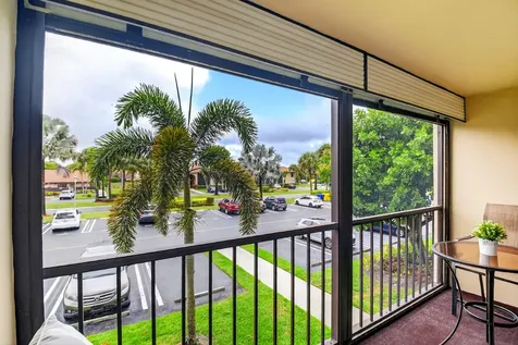 627 Sea Pine Way Greenacres FL 33415