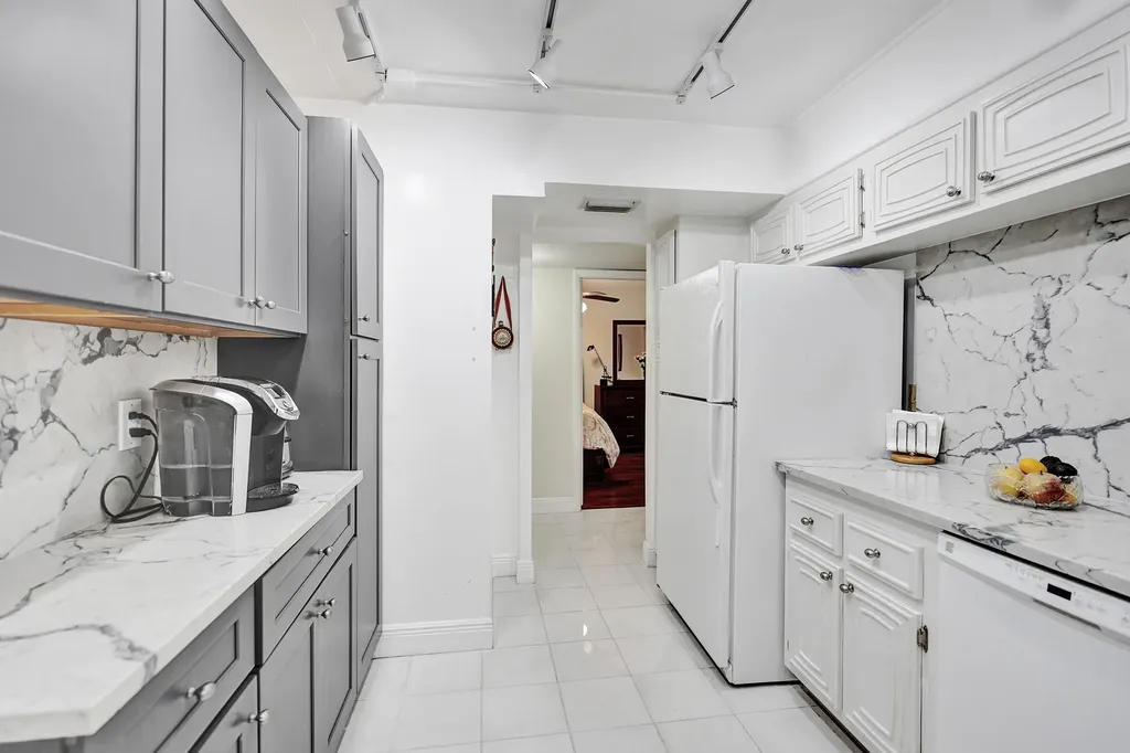 6461 NW 2nd Avenue Boca Raton FL 33487