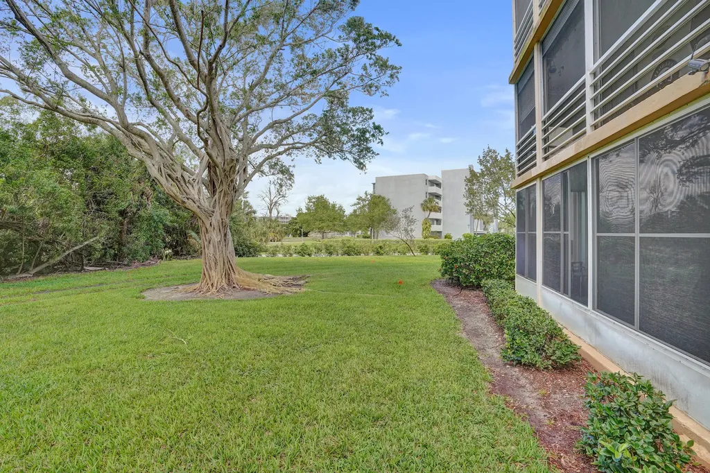 6461 NW 2nd Avenue Boca Raton FL 33487