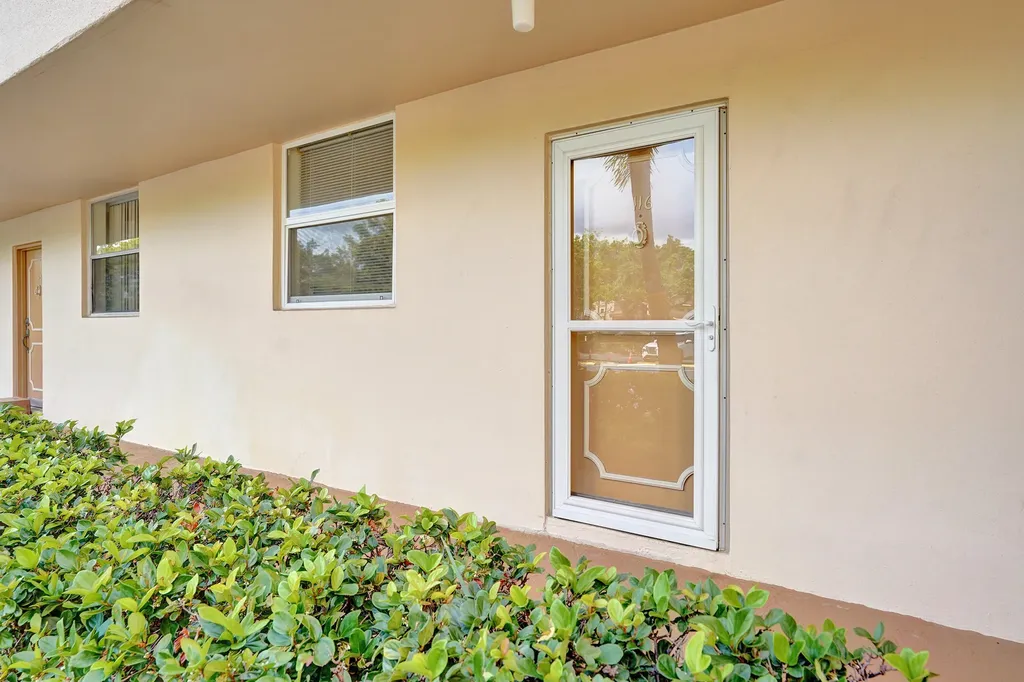 6461 NW 2nd Avenue Boca Raton FL 33487