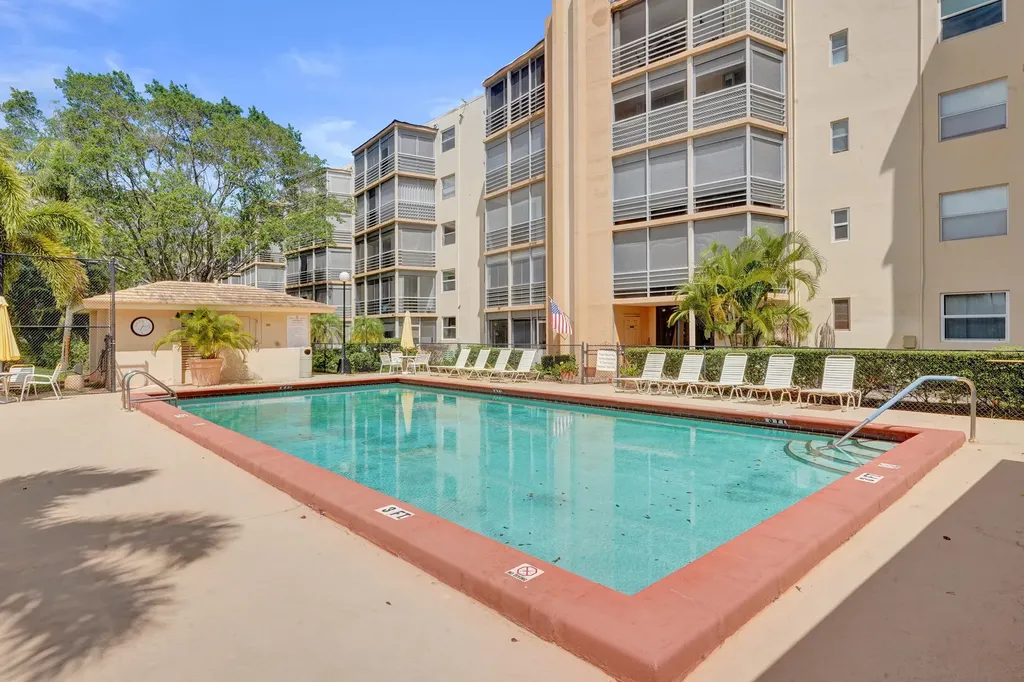 6461 NW 2nd Avenue Boca Raton FL 33487