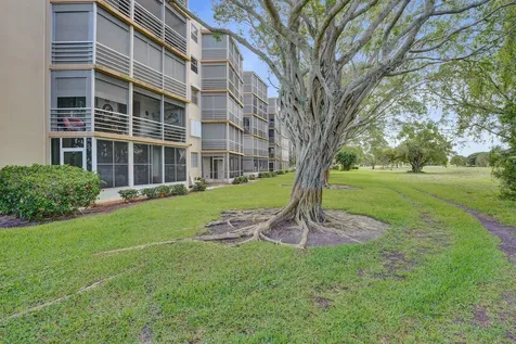 6461 NW 2nd Avenue Boca Raton FL 33487