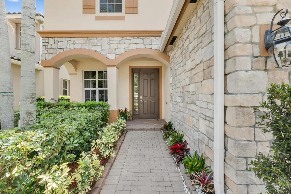 4684 Veteran Terrace Lake Worth FL 33463