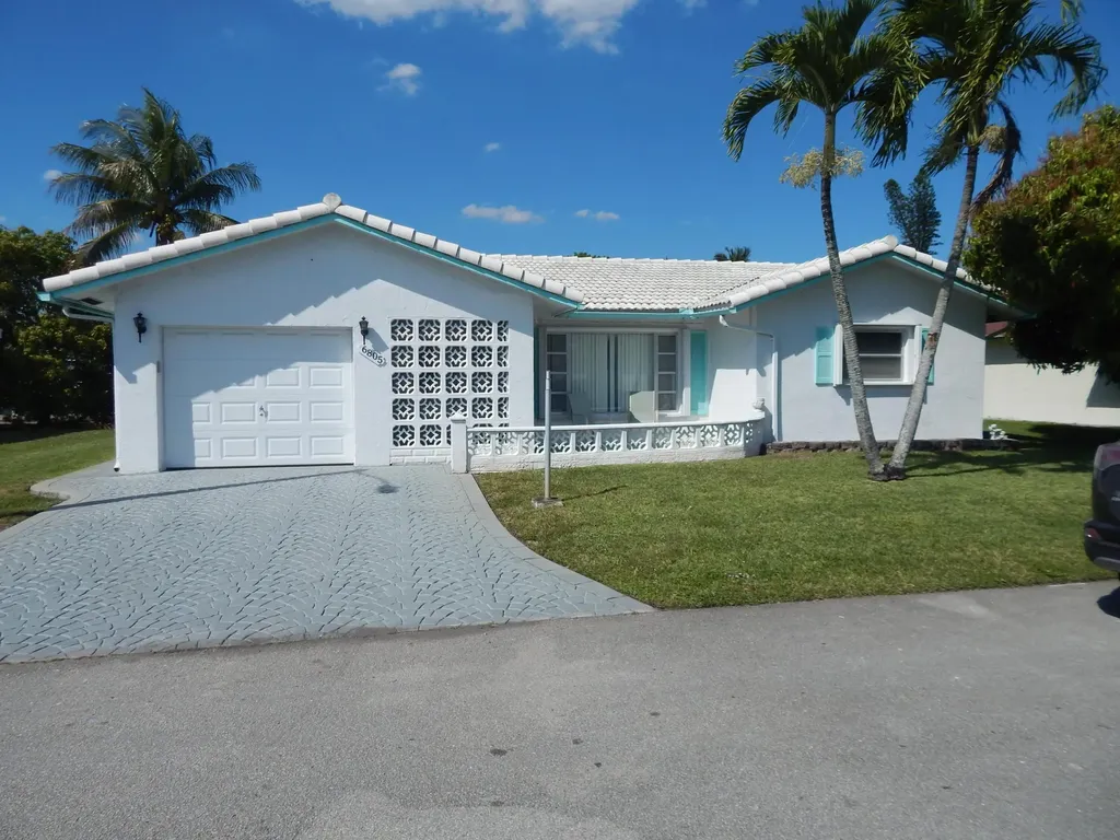6805 NW 77th Street Tamarac FL 33321
