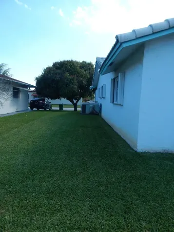6805 NW 77th Street Tamarac FL 33321