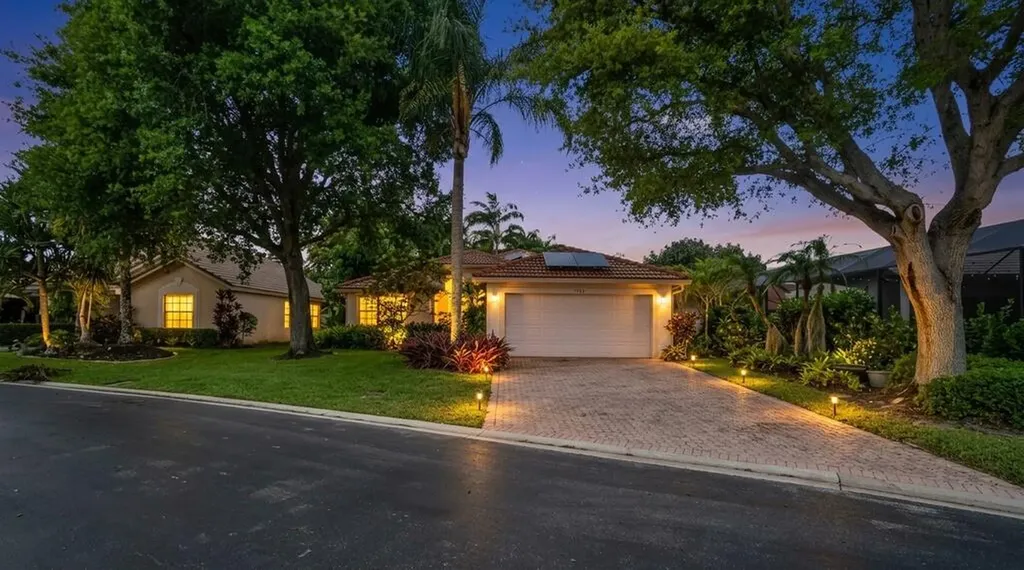 2534 Egret Lake Drive Greenacres FL 33413