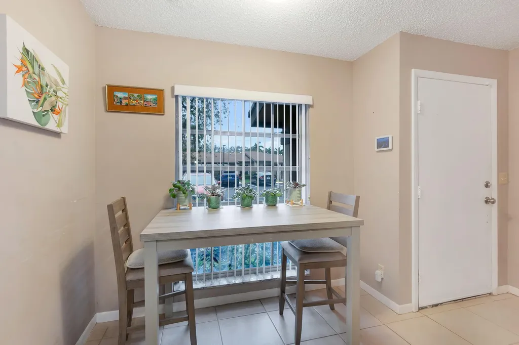 13767 Via Aurora Delray Beach FL 33484