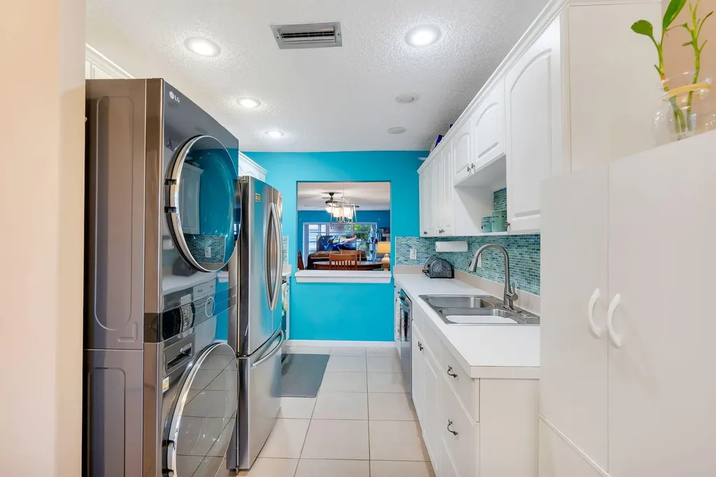 13767 Via Aurora Delray Beach FL 33484