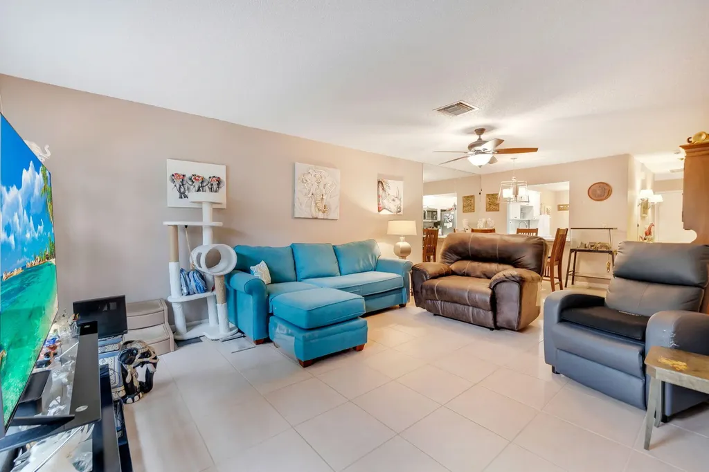 13767 Via Aurora Delray Beach FL 33484