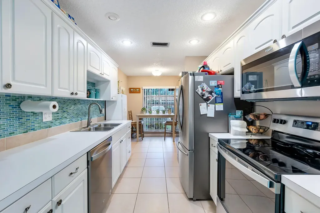 13767 Via Aurora Delray Beach FL 33484